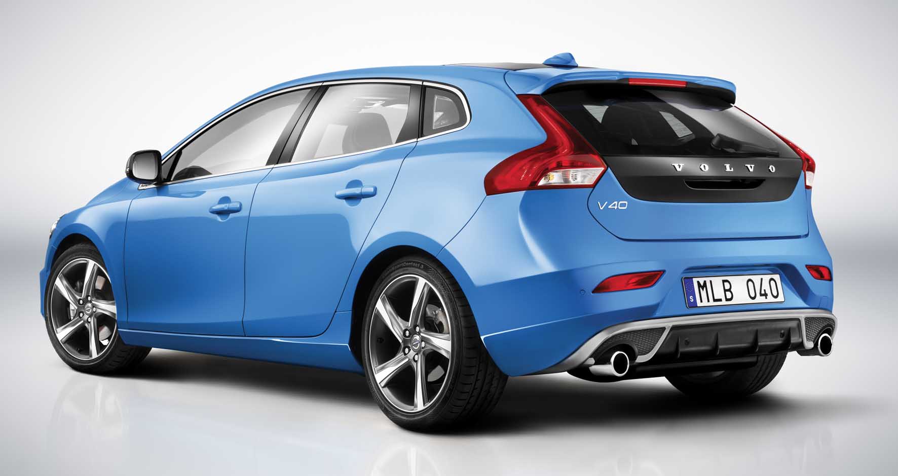 Volvo 2012 V40 R-Design postlat 1