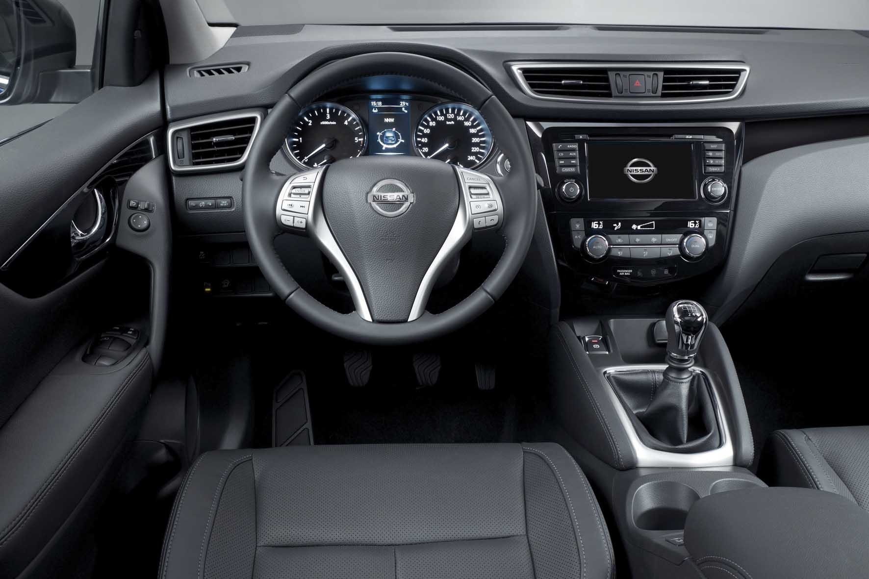 Nissan-2013-nuovo-Quashqai-interni-ilnordest