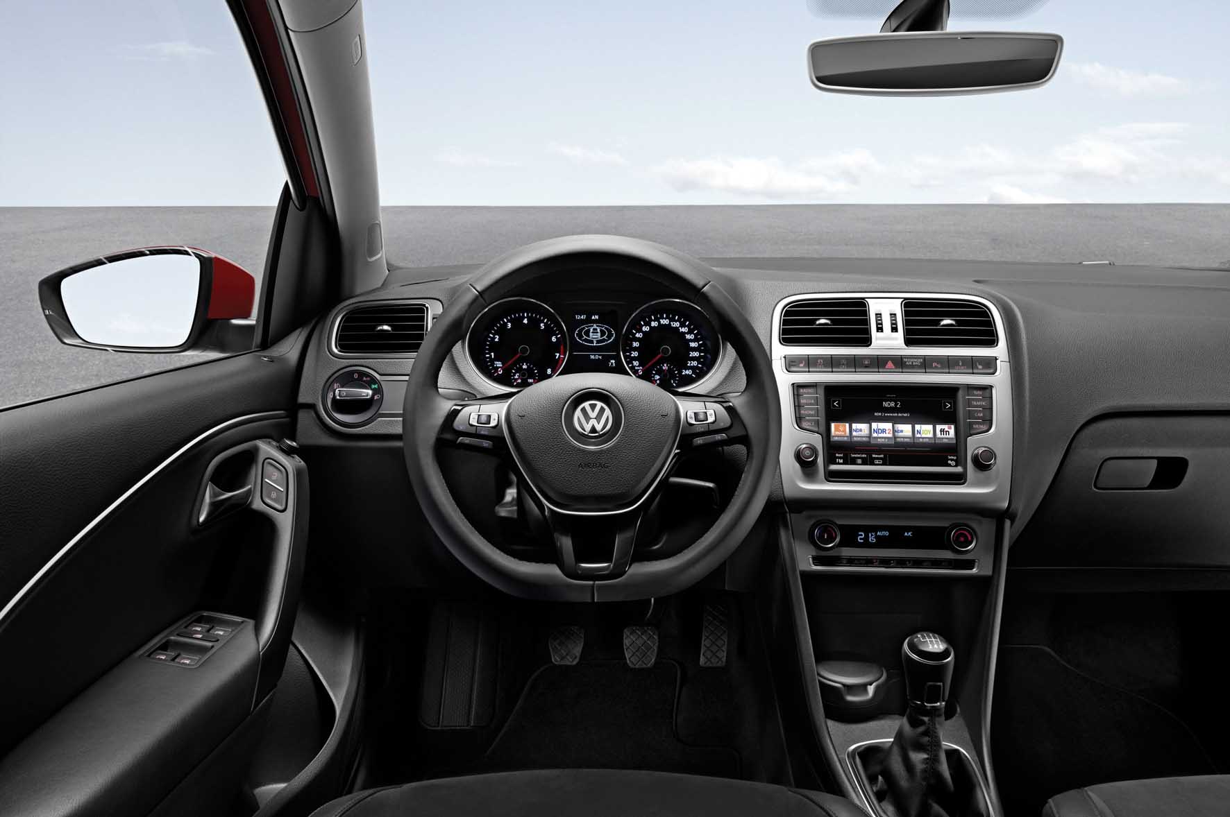 Vw-Nuova-Polo-interni-ilnordest