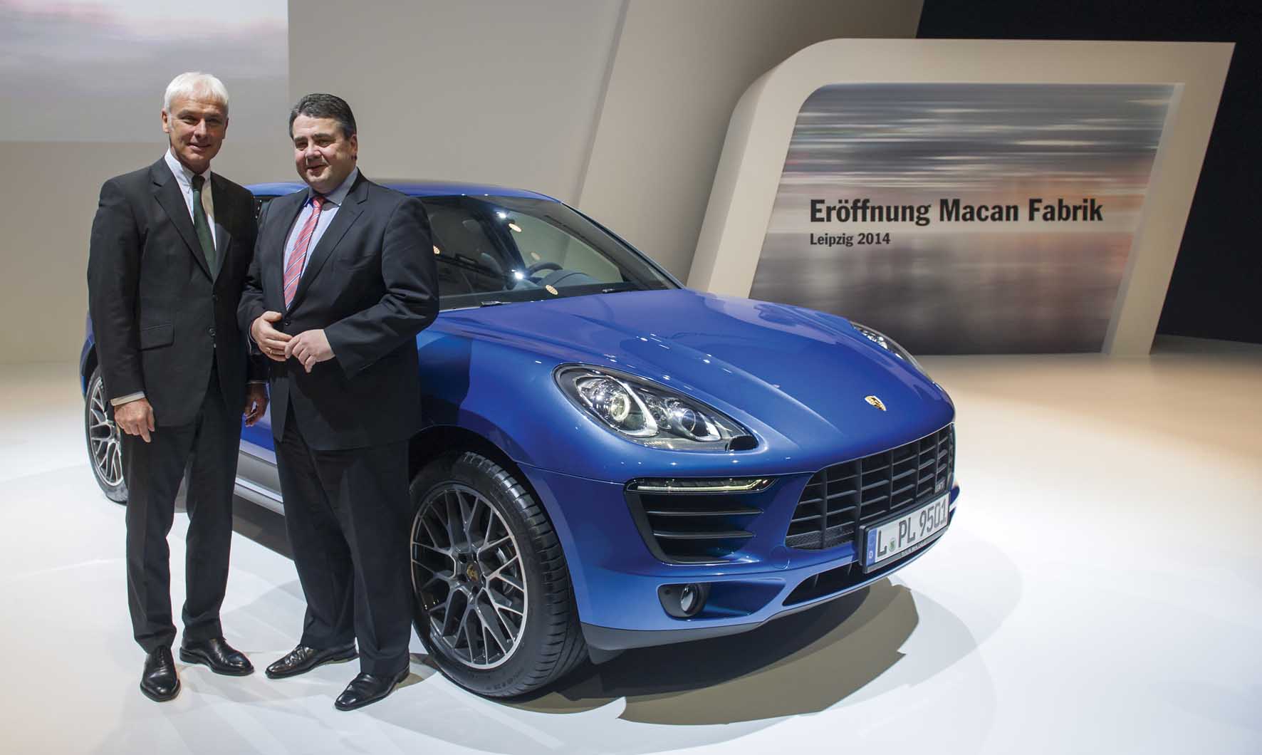 Porsche-inaugurazione-lipsia-stabilimento-macan-Matthias-Müller-Sigmar-Gabriel-ilnordest