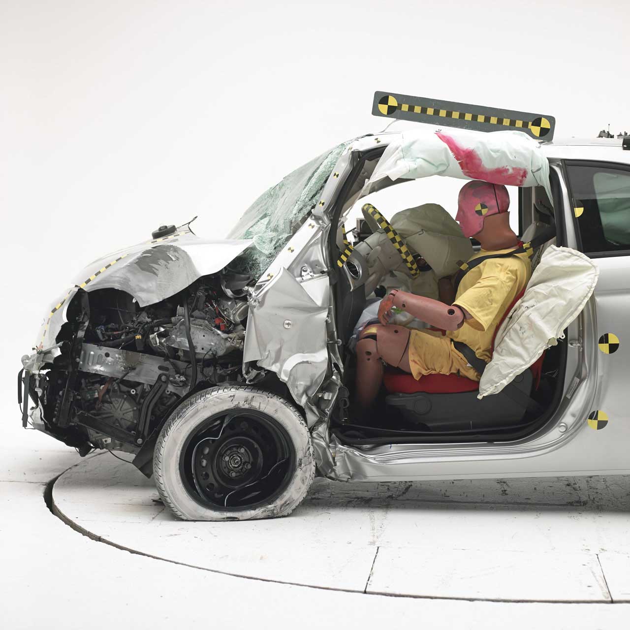 Fiat-500-Fails-IIHS-Crash-Test 2 1