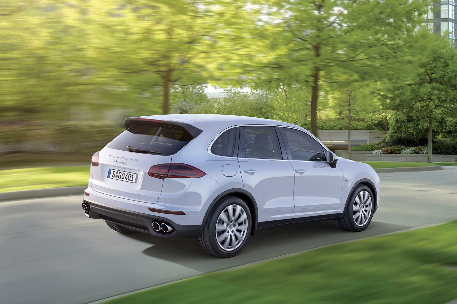 Porsche 2014 new Cayenne postlat