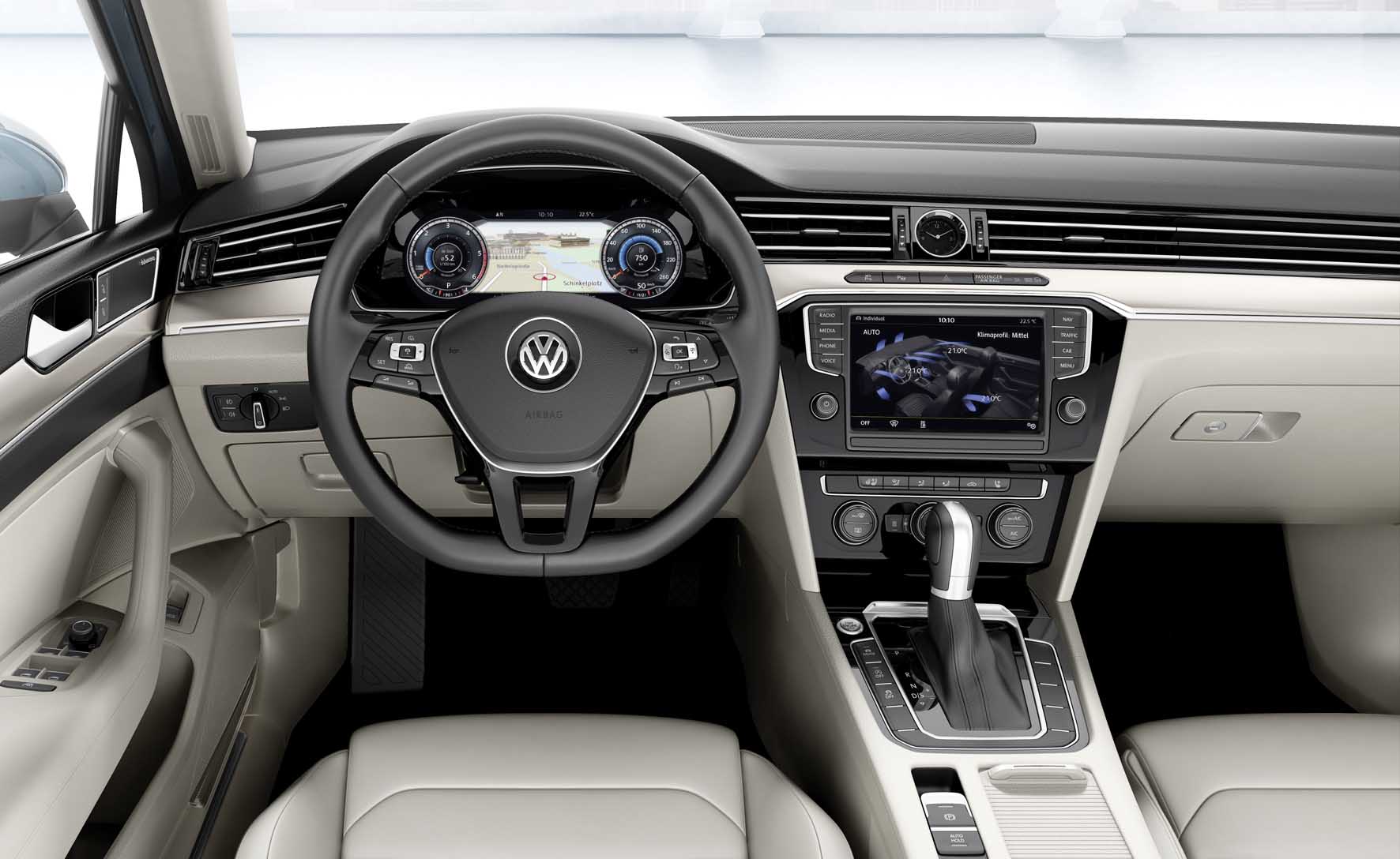 Vw 2014 nuova Passat interni cruscotto digitale-ilnordest