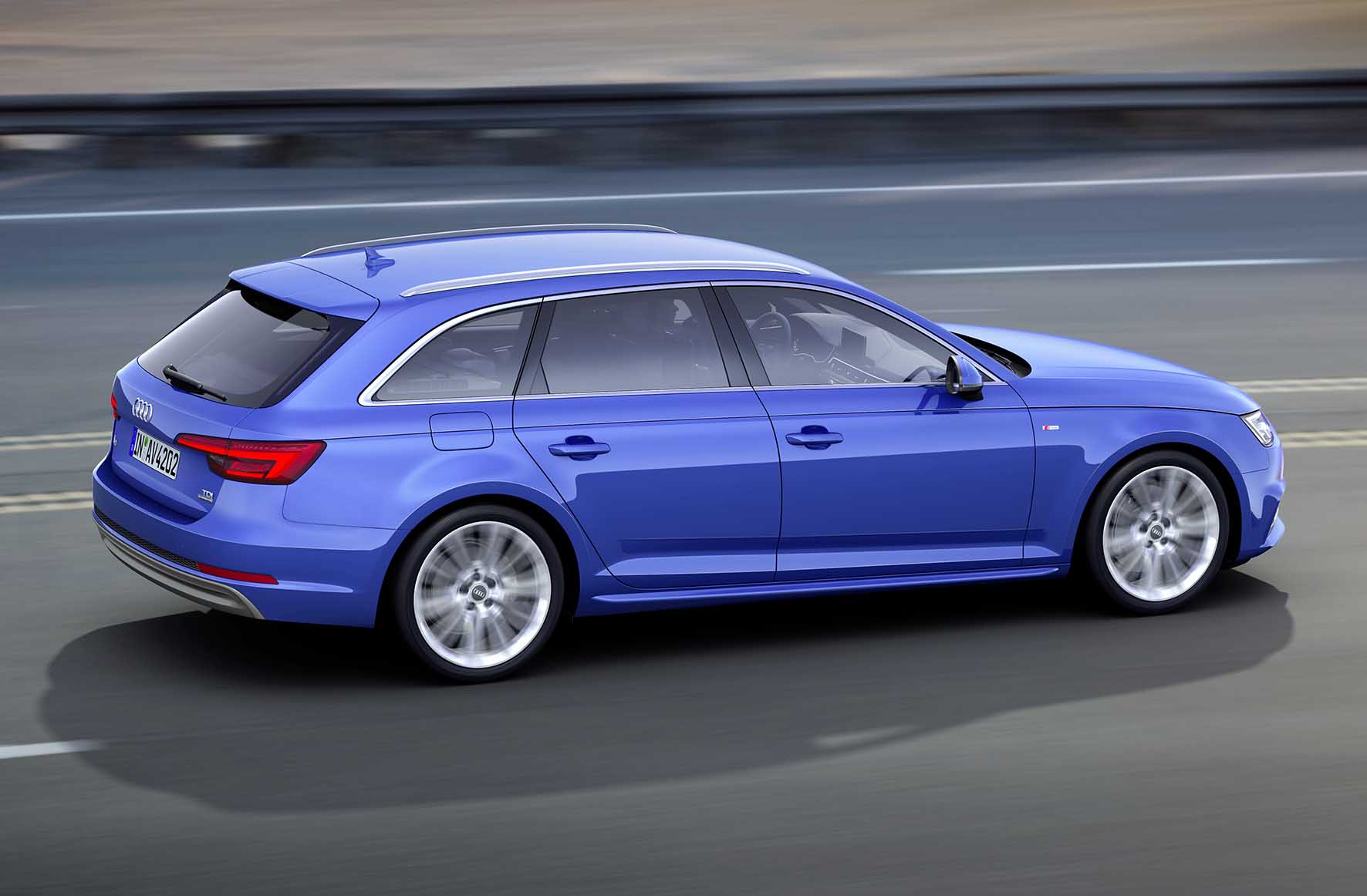 Audi New A4 2015 postlatalto