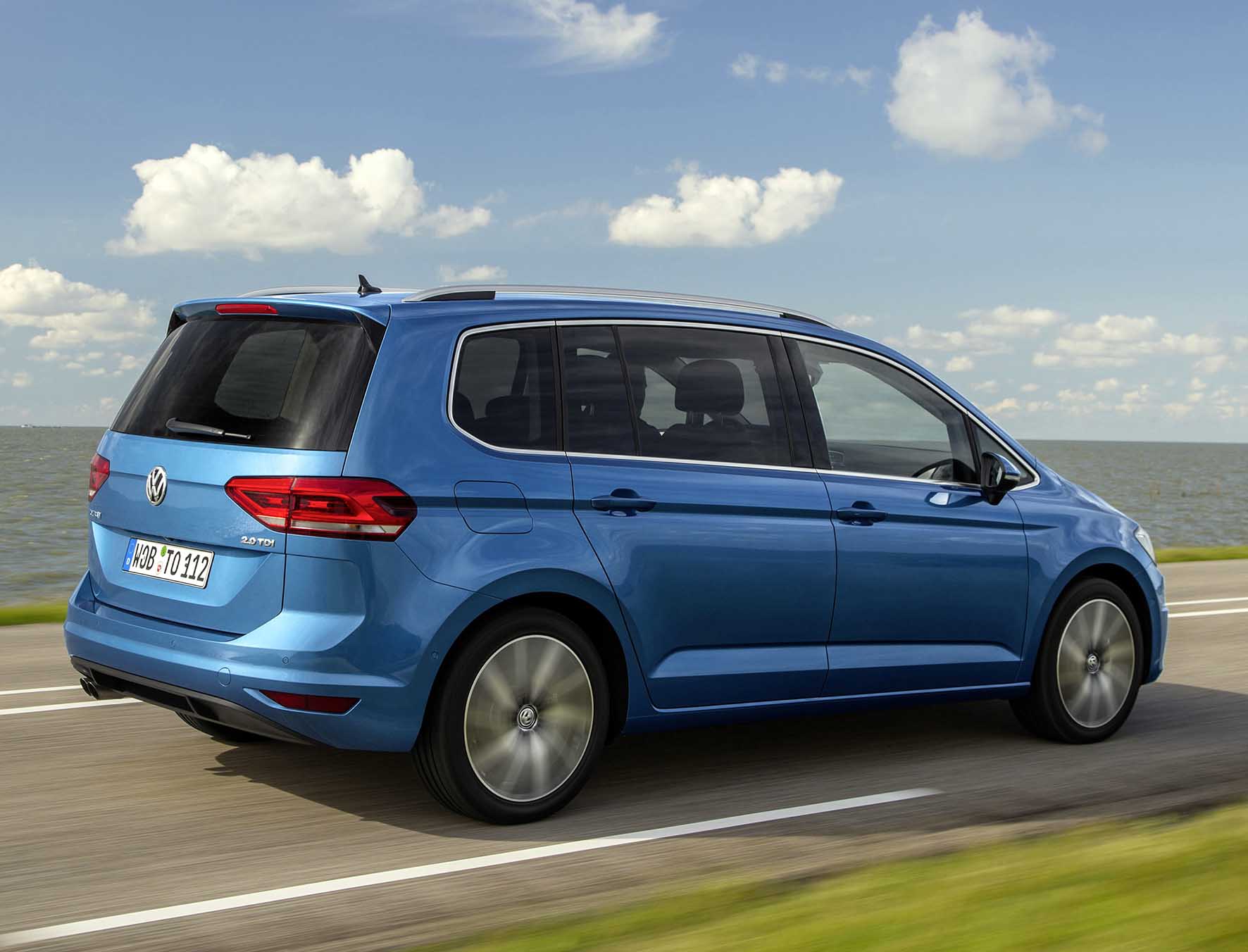 Vw Nuova Touran 2015 postlat