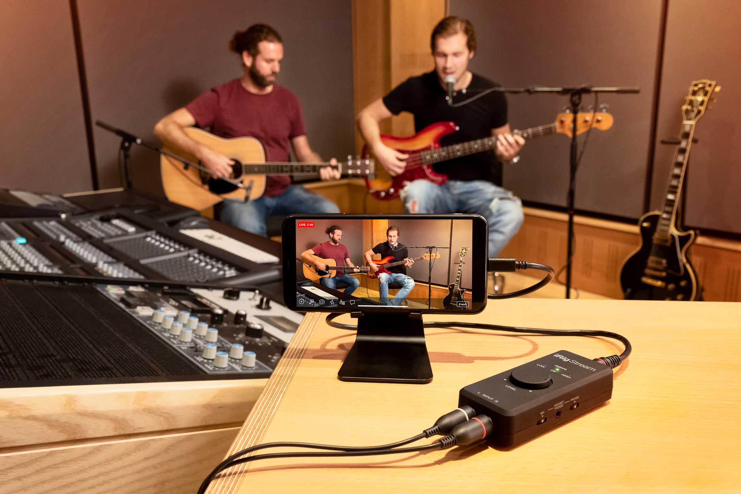 IK Multimedia iRig Stream