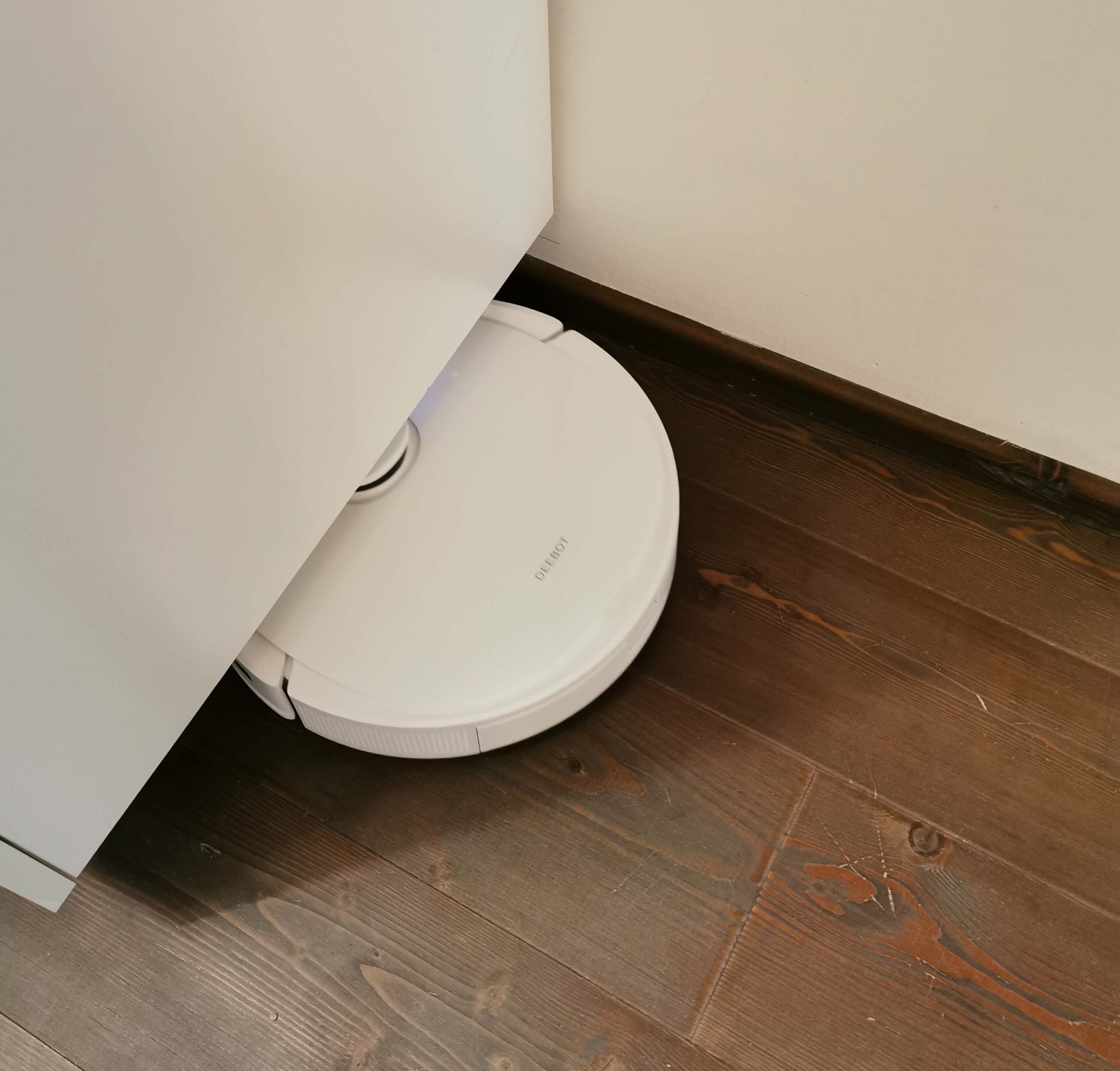 Ecovacs Robotics Deebot T9